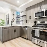 2Br Cozysuites At Kierland Commons With Pool #02