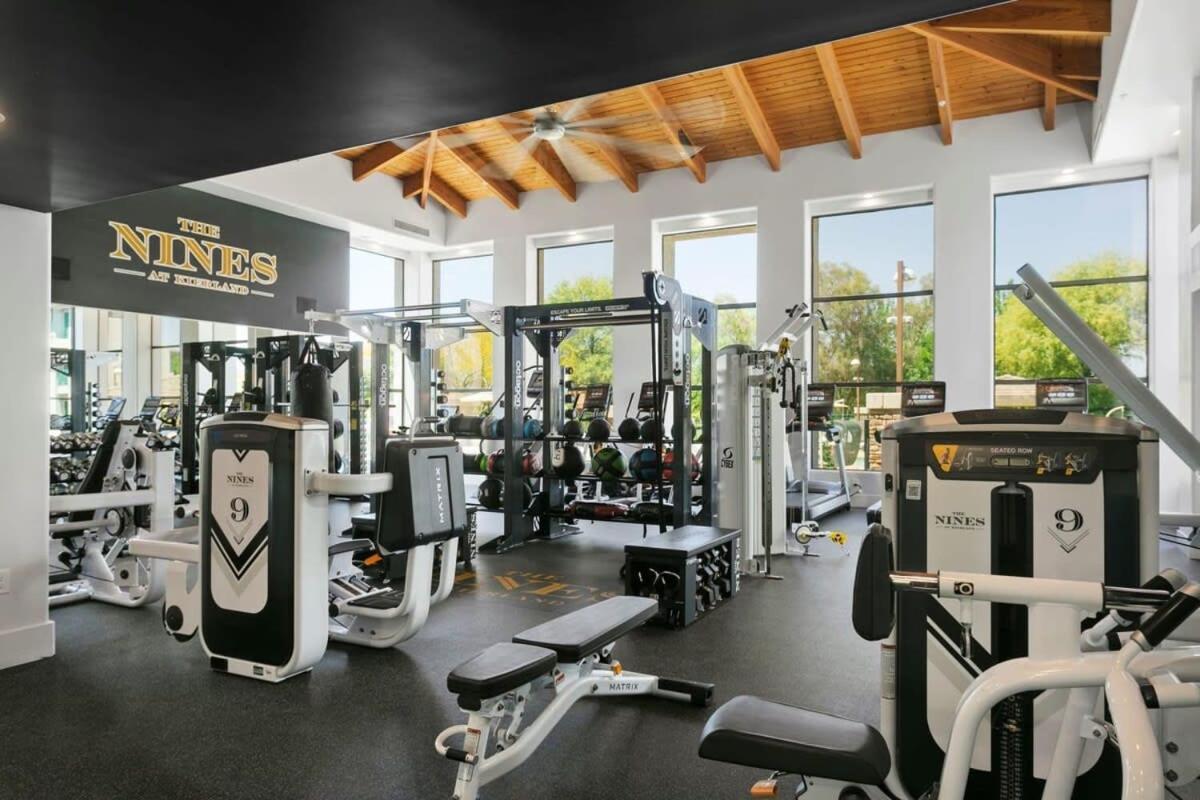 2br Cozysuites At Kierland Commons With Pool #02 Scottsdale